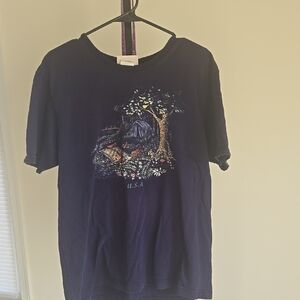 Northern Reflections Navy T-Shirt with Nature Graphic Size: Large